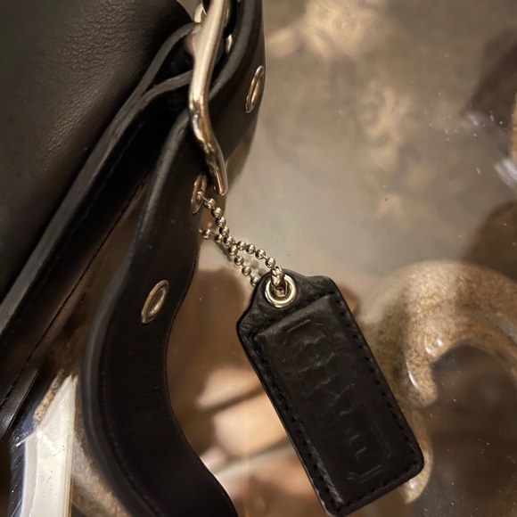 Coach - Picture 4 of 14